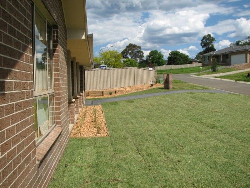 1 Thompson Place, TAHMOOR NSW 2573, Tahmoor - Thumbnail 3