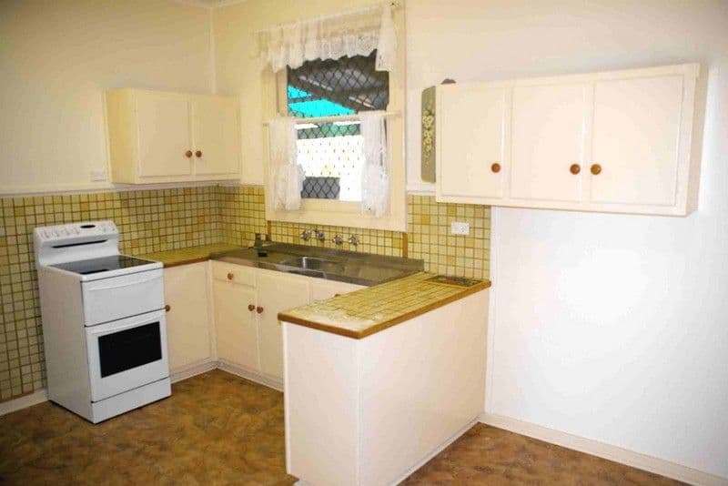 7 Gillespie Street, BERRI SA 5343, Berri - Thumbnail 2