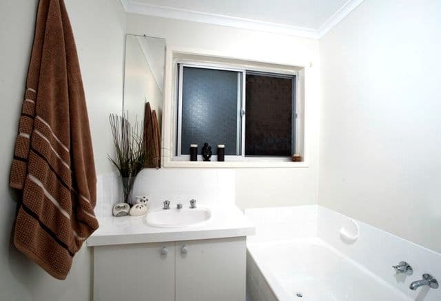 17 Parliament Street, BETHANIA QLD 4205, Bethania - Thumbnail 6