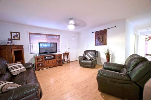 17 Parliament Street, BETHANIA QLD 4205, Bethania - Thumbnail 3