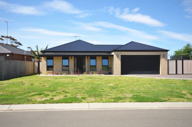 4 Edenborough Way, BANNOCKBURN VIC 3331, Bannockburn - Thumbnail 2