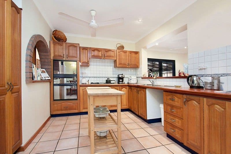 10 Bathurst Street, LEANYER NT 0812, Leanyer - Thumbnail 4
