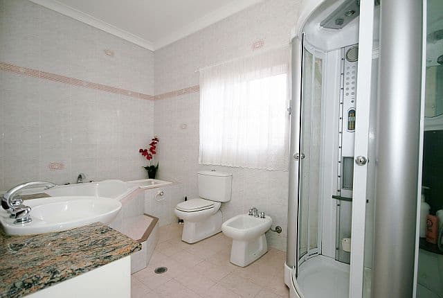 24 Keswick Street, GEORGES HALL NSW 2198, Georges Hall - Thumbnail 8