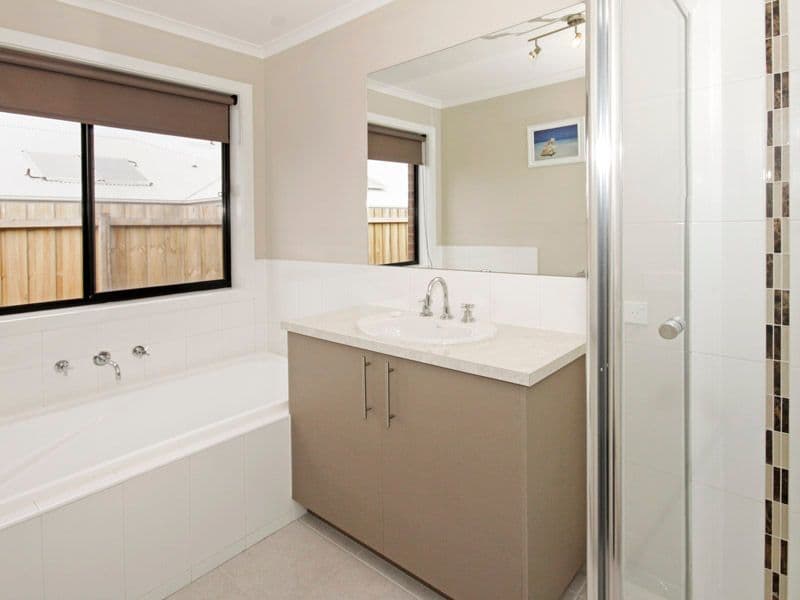 27 Hewat Drive, HIGHTON VIC 3216, Highton - Thumbnail 7