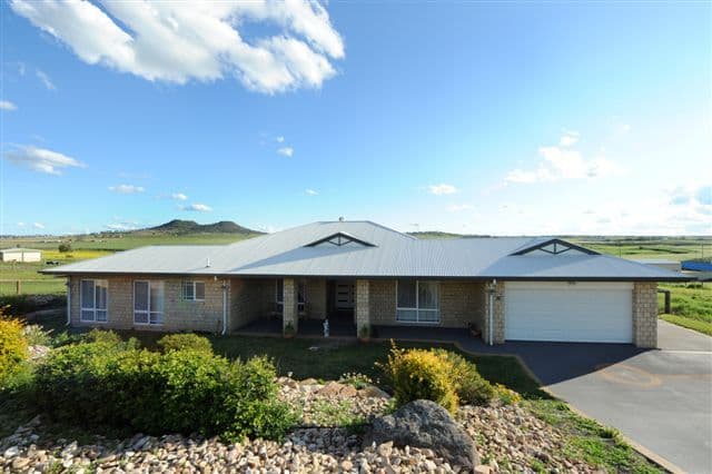 41 Catherine Crescent, KINGSTHORPE QLD 4400, Kingsthorpe - Image 1