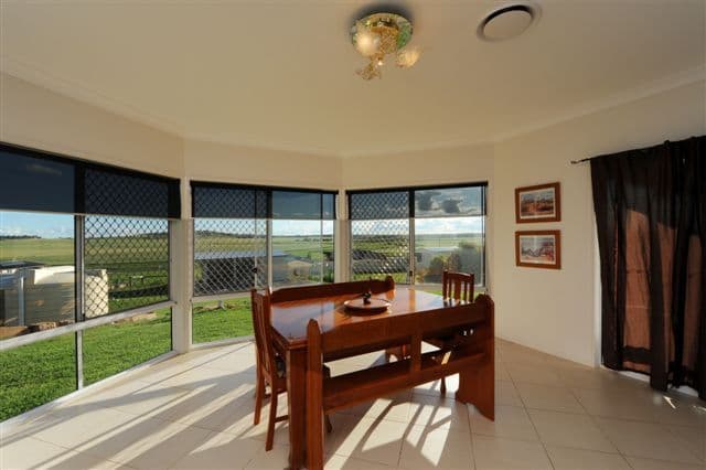 41 Catherine Crescent, KINGSTHORPE QLD 4400, Kingsthorpe - Thumbnail 3
