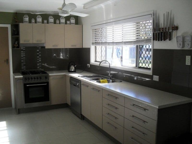 4 Crestview Street, LOGANLEA QLD 4131, Loganlea - Thumbnail 3
