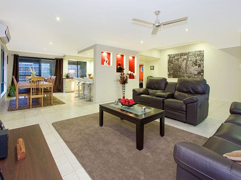 2  Armisfield Street, DOOLANDELLA QLD 4077, Doolandella - Image 1