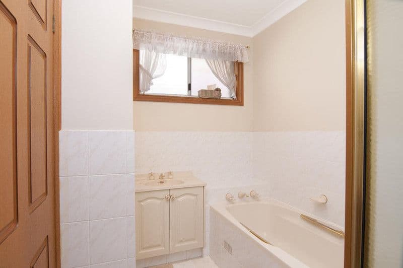 11 Parkhill Crescent, CHERRYBROOK NSW 2126, Cherrybrook - Thumbnail 8
