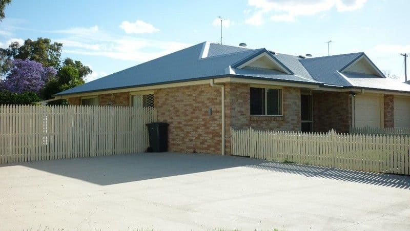 52 Herbert Street, GOONDIWINDI QLD 4390, Goondiwindi - Thumbnail 3