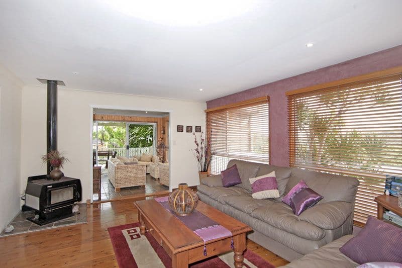 5 Mossman Avenue, BATEAU BAY NSW 2261, Bateau Bay - Thumbnail 2