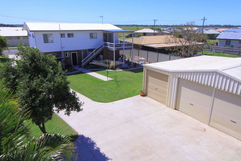 70 Jefferis Street, BUNDABERG NORTH QLD 4670, Bundaberg North - Thumbnail 2