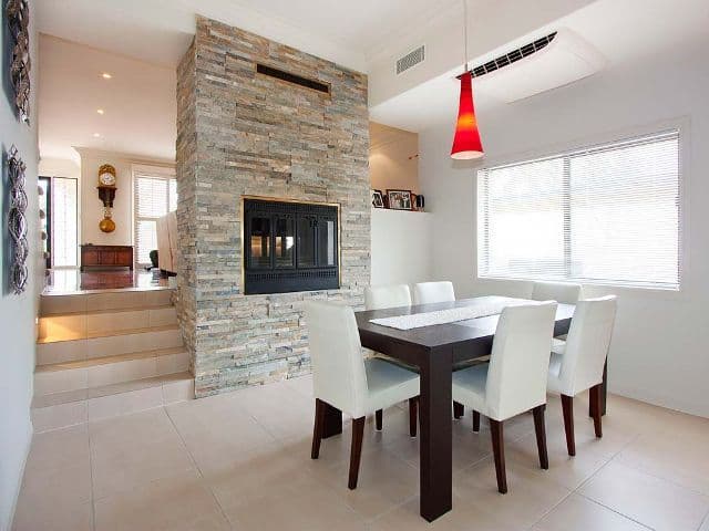 1 '19 Seaside Avenue' 19 Seaside Avenue, MERMAID BEACH QLD 4218, Mermaid Beach - Thumbnail 2