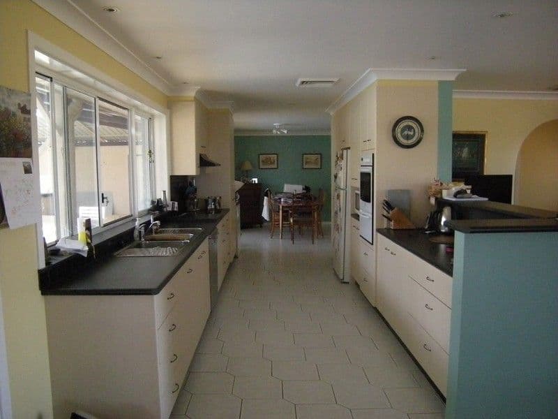 6 Kathy Way, Dean Park - Thumbnail 7