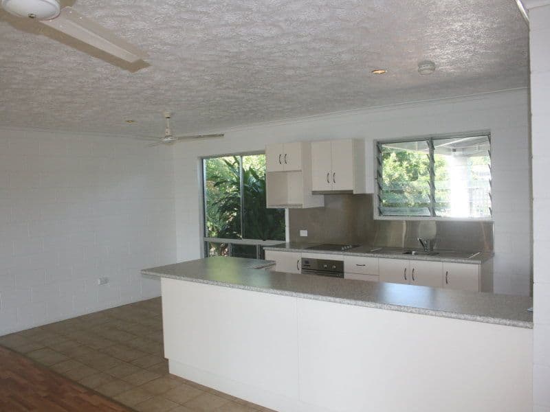 38 Howitson Drive, BALGAL BEACH QLD 4816, Balgal Beach - Thumbnail 5