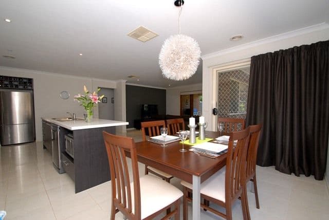 14 Frogmouth Court, WILLIAMS LANDING VIC 3027, Williams Landing - Thumbnail 4