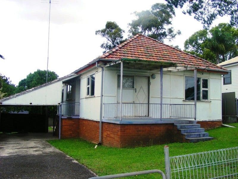 37 Waples Road, UNANDERRA NSW 2526, Unanderra - Image 1