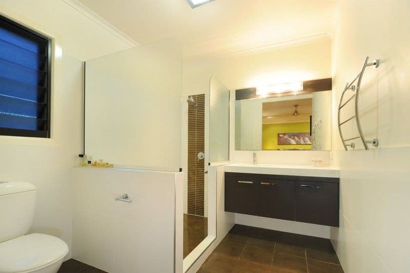 18 Abell Road, CANNONVALE QLD 4802, Cannonvale - Thumbnail 5