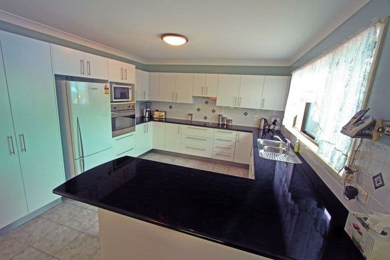 6 Housden Place, YEPPOON QLD 4703, Yeppoon - Thumbnail 6