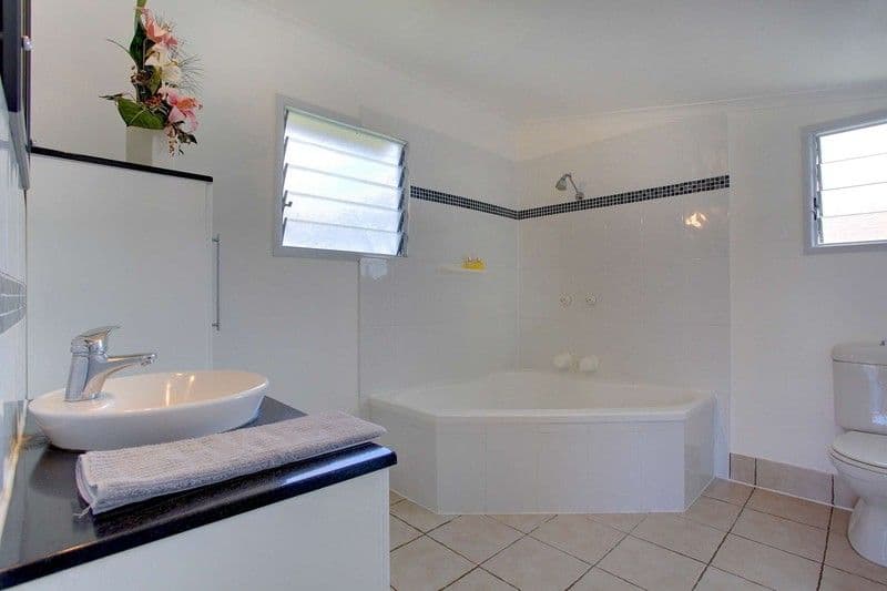66 Robertson Street, RAILWAY ESTATE QLD 4810, Railway Estate - Thumbnail 8