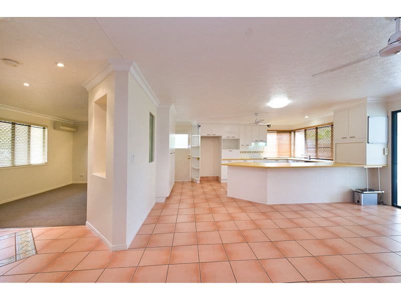 75 Rosewood Drive, NORMAN GARDENS QLD 4701, Norman Gardens - Thumbnail 5