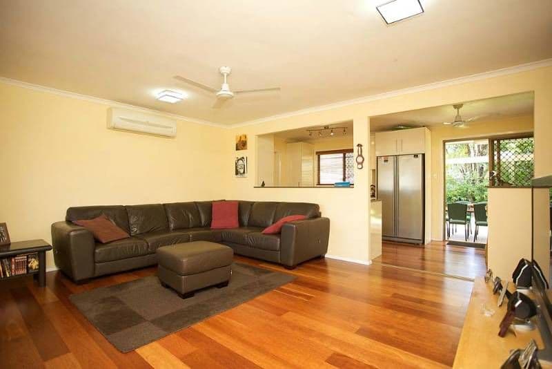 6 Mallett Close, WISHART QLD 4122, Wishart - Thumbnail 2