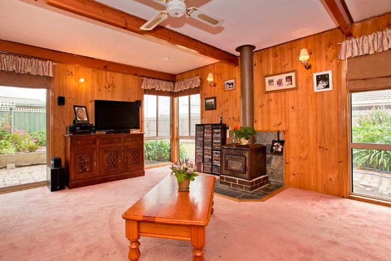 33 Aldershot Road, ST ALBANS PARK VIC 3219, St Albans Park - Thumbnail 2