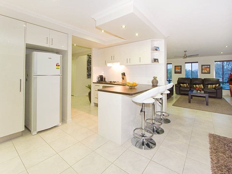 2  Armisfield Street, DOOLANDELLA QLD 4077, Doolandella - Thumbnail 6