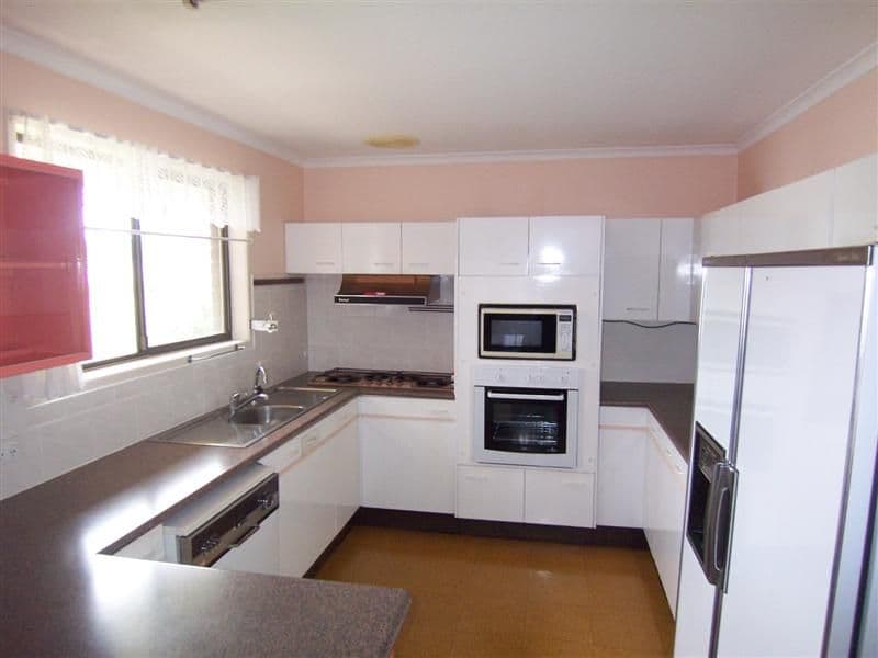 27 Orchid Street, CENTENARY HEIGHTS QLD 4350, Centenary Heights - Thumbnail 2