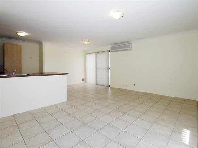 10 Corang Court, CLOVERDALE WA 6105, Cloverdale - Thumbnail 8