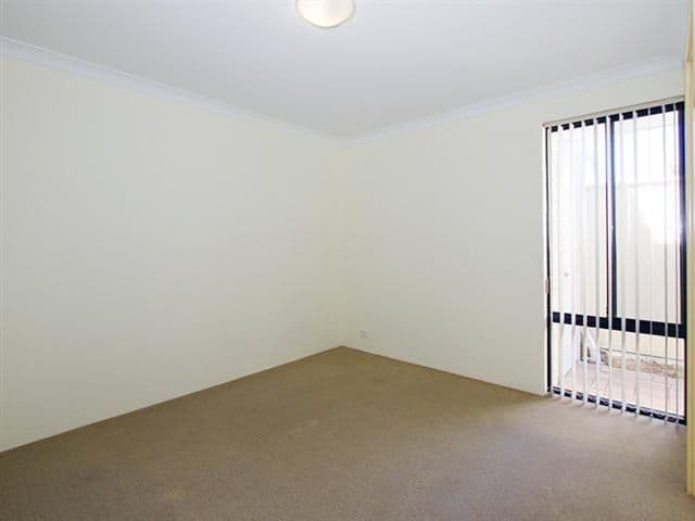 10 Corang Court, CLOVERDALE WA 6105, Cloverdale - Thumbnail 5