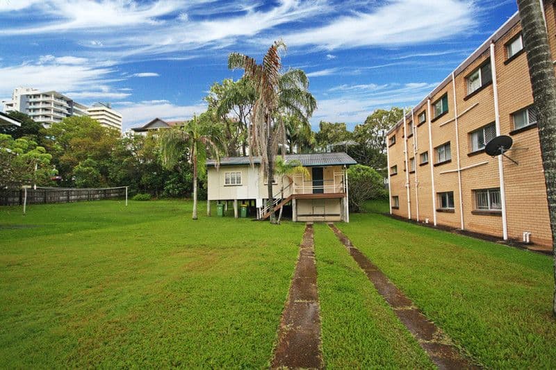 19 Arthur Street, KINGS BEACH QLD 4551, Kings Beach - Image 1