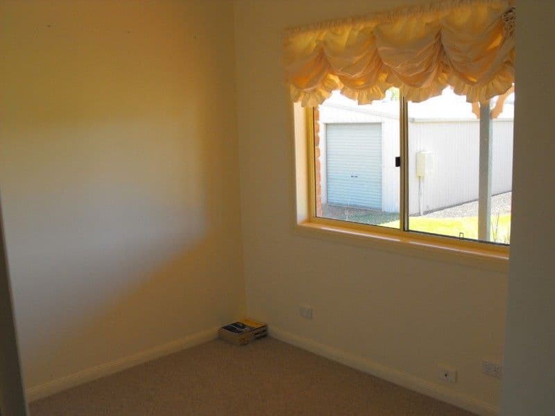 8 Macaulay Drive, KINGAROY QLD 4610, Kingaroy - Thumbnail 4