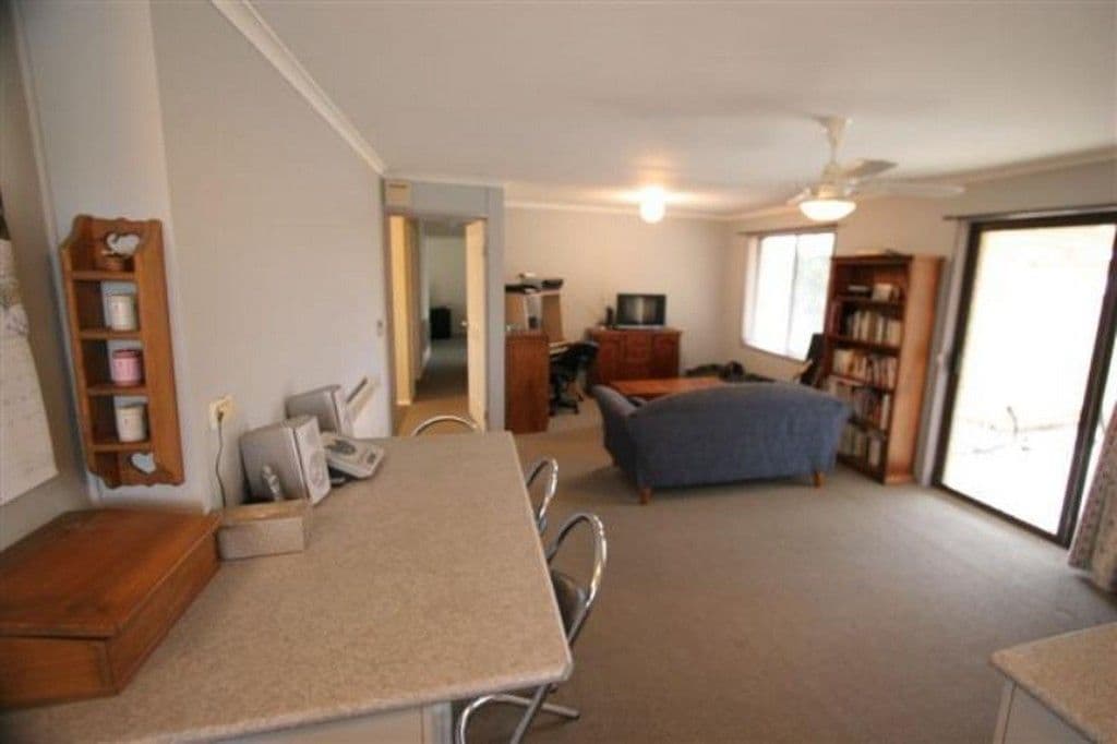 18 Forwood Street, MONASH ACT 2904, Monash - Thumbnail 2