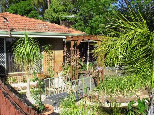 80 Cameron Street, THORNLIE WA 6108, Thornlie - Thumbnail 3