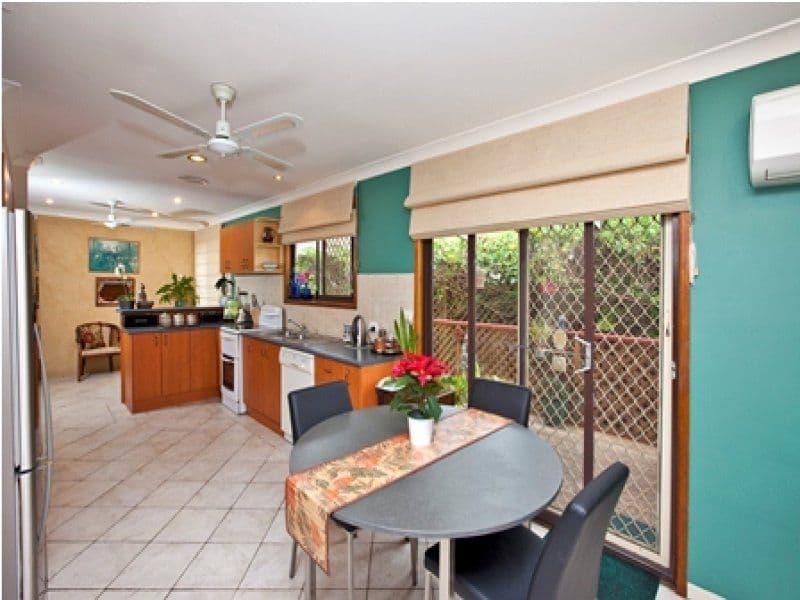 16 Charlotte Street, WALLSEND NSW 2287, Wallsend - Thumbnail 2
