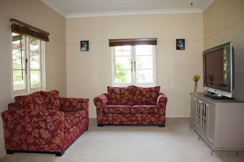 26 Osborne Street, BUNGENDORE NSW 2621, Bungendore - Thumbnail 2