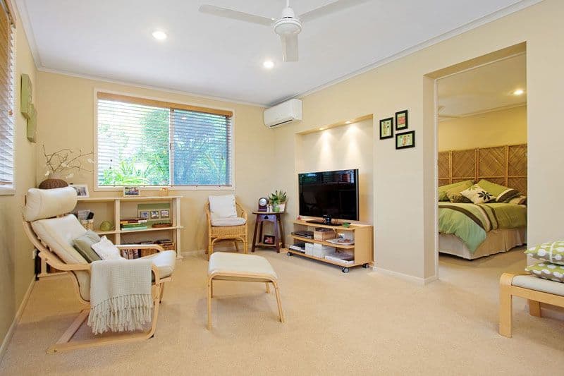 328 Horizon Drive, RIVERHILLS QLD 4074, Riverhills - Thumbnail 2