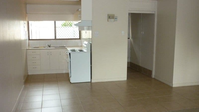5 McNulty Street, GOONDIWINDI QLD 4390, Goondiwindi - Thumbnail 4
