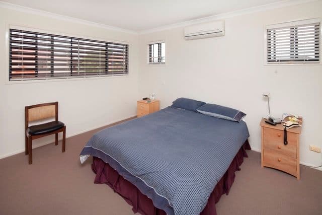 10 'Burleigh Village', 16 Gardendale Crescent, BURLEIGH WATERS QLD 4220, Burleigh Waters - Thumbnail 7