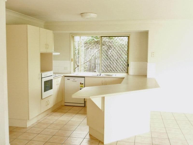 47 Cottonwood Crescent, CALAMVALE QLD 4116, Calamvale - Thumbnail 4