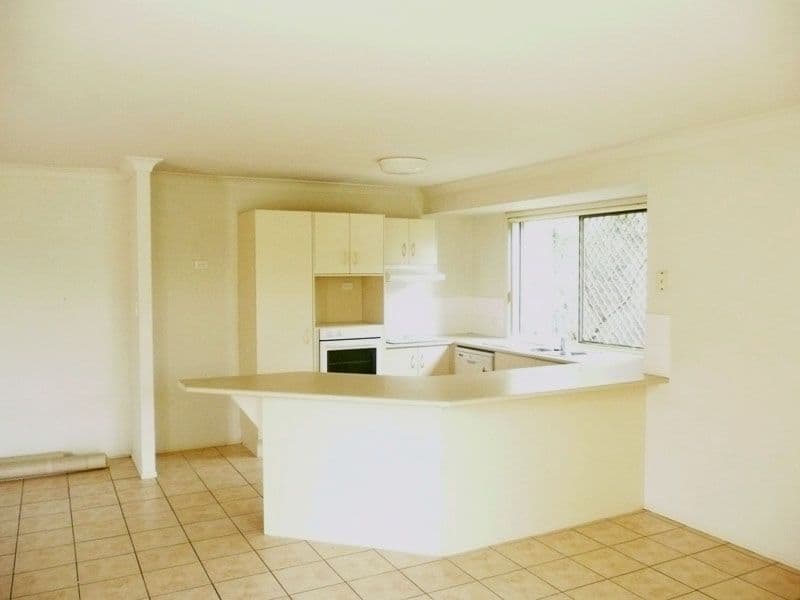 47 Cottonwood Crescent, CALAMVALE QLD 4116, Calamvale - Thumbnail 3