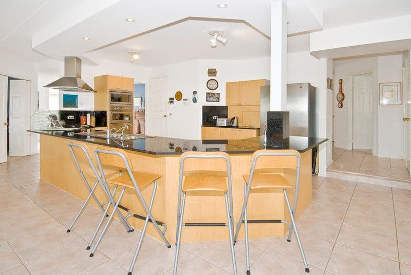 27 Nirvana Court, RUNAWAY BAY QLD 4216, Runaway Bay - Thumbnail 6