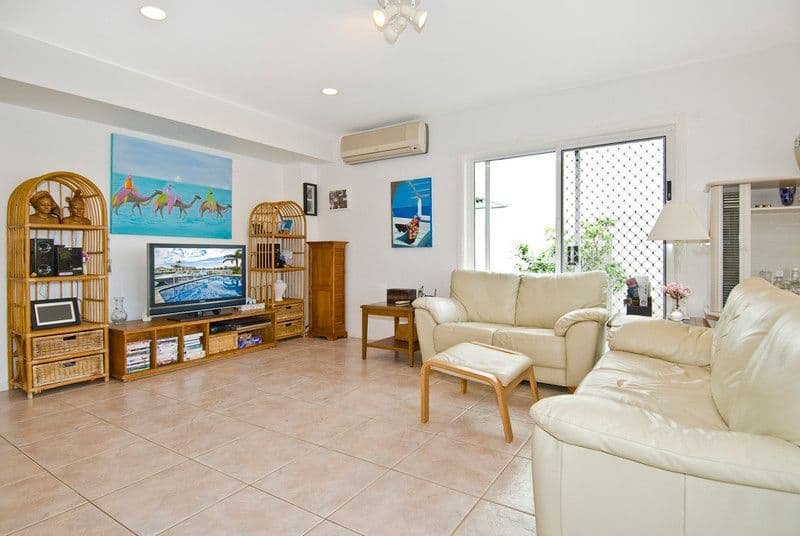 27 Nirvana Court, RUNAWAY BAY QLD 4216, Runaway Bay - Thumbnail 8