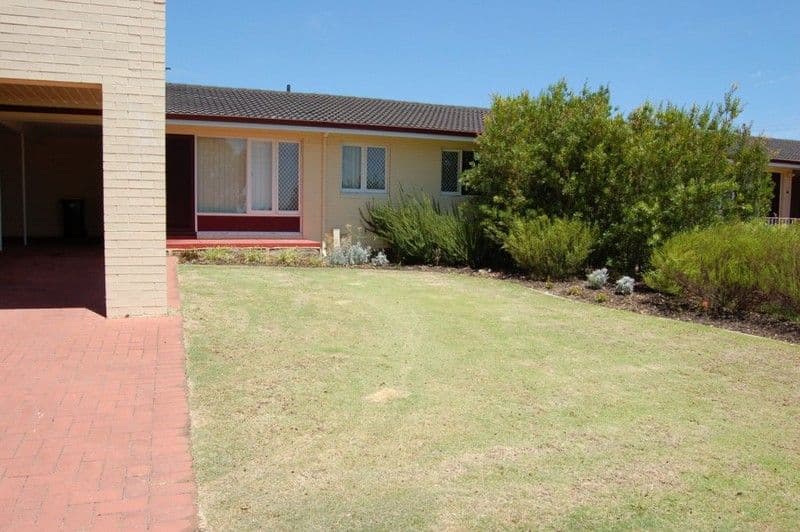 2c Connell Way, GIRRAWHEEN WA 6064, Girrawheen - Thumbnail 2