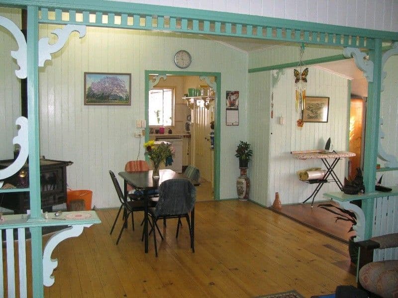 8 New England Highway, CROWS NEST QLD 4355, Crows Nest - Image 1