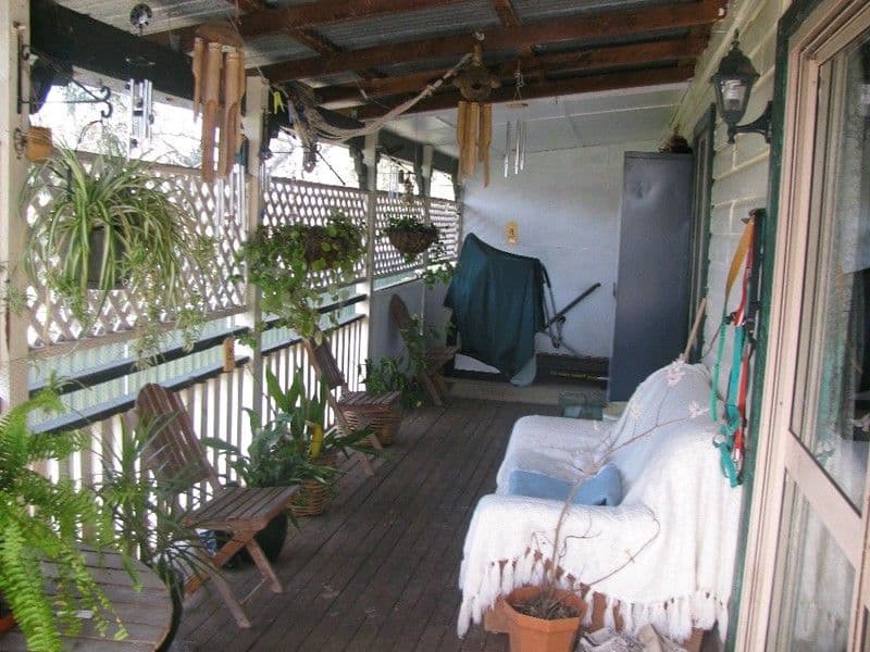 8 New England Highway, CROWS NEST QLD 4355, Crows Nest - Thumbnail 8