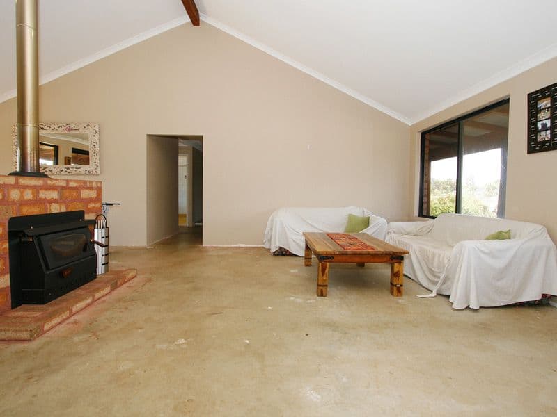 112 Bullock Drive, OAKFORD WA 6121, Oakford - Thumbnail 6