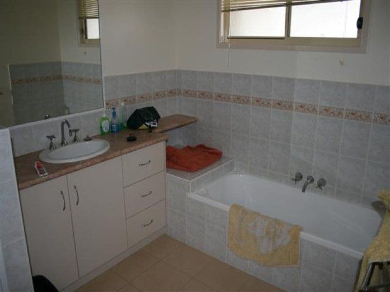 5 Harrington Court, CHINCHILLA QLD 4413, Chinchilla - Thumbnail 6