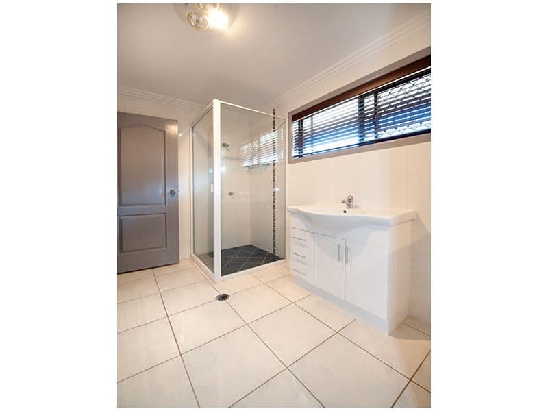 5 Woodbine Court, Parkwood, QLD, 4214, Parkwood - Thumbnail 4
